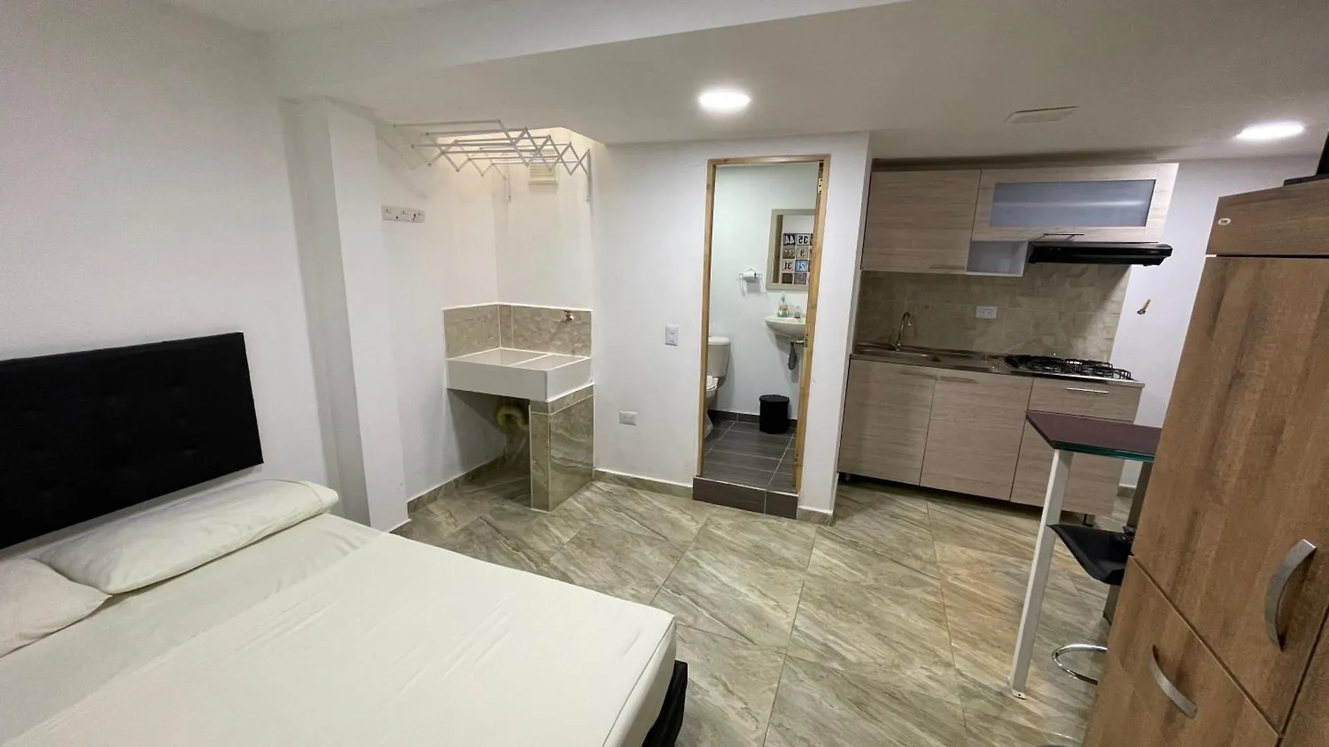 Apartamento Con Aire Acondicionado Al Lado De La Unidad Deportiva De Belen Y A 10 Minutos De Plaza Mayor - 2 Lägenhet Medellín